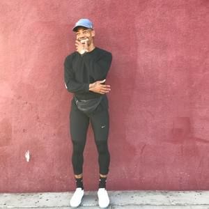 Meet your Posher, Dee